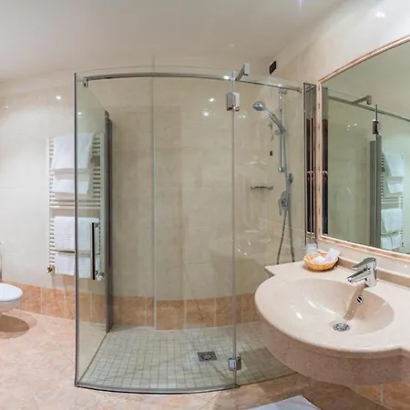 Otel Rizzi Castel San Giovanni (Piacenza)